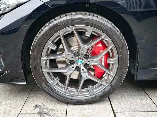 BMW 3 Series — Фото автомобиля 14