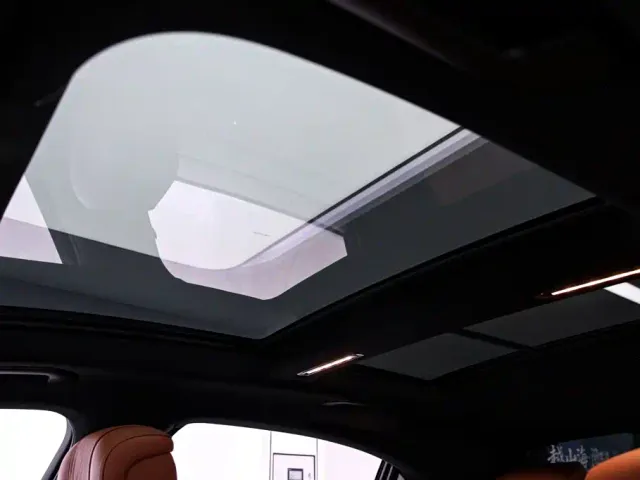Mercedes-Benz S-Class — Фото автомобиля 11