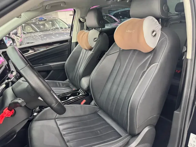 Volkswagen Passat — Фото автомобиля 18