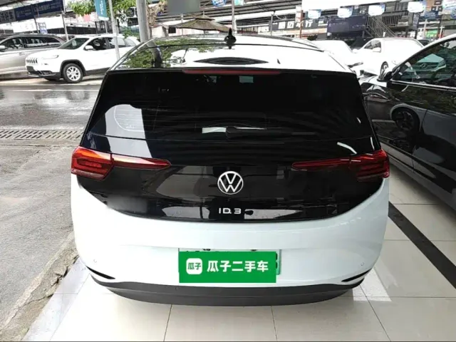 Volkswagen ID.3 — Фото автомобиля 5