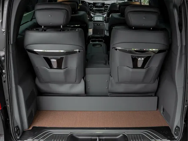 Mercedes-Benz V-Class — Фото автомобиля 18