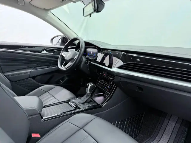 Volkswagen Passat — Фото автомобиля 9