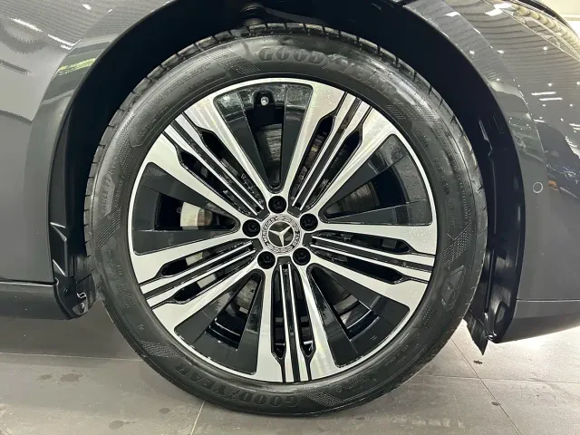 Mercedes-Benz EQS — Фото автомобиля 7