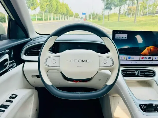 Geely Starry Wish — Фото автомобиля 7