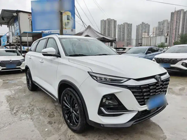 Changan CS75 — Фото автомобиля 3