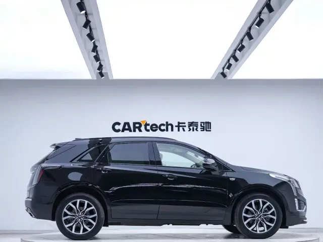 Cadillac XT5 — Фото автомобиля 2