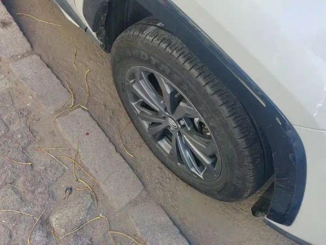 Toyota RAV4 — Фото автомобиля 6
