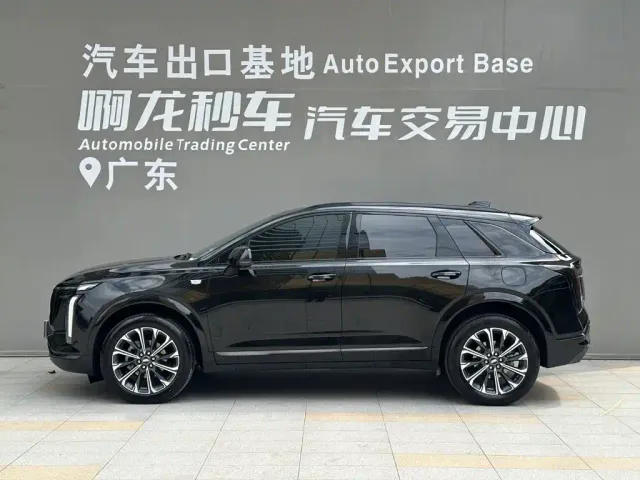 Cadillac XT5 — Фото автомобиля 3