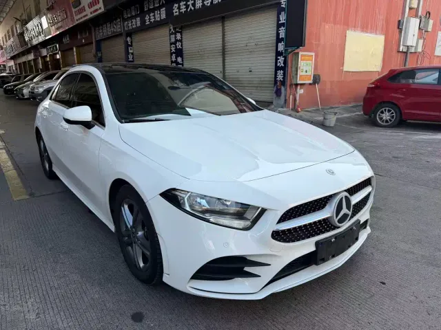 Mercedes-Benz A-Class — Фото автомобиля 3