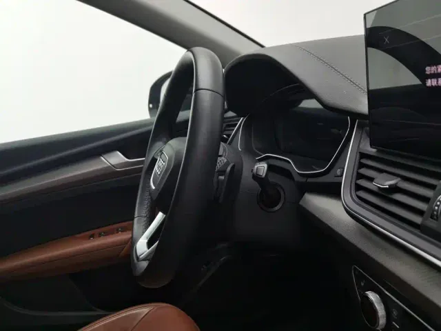 Audi Q5L — Фото автомобиля 22