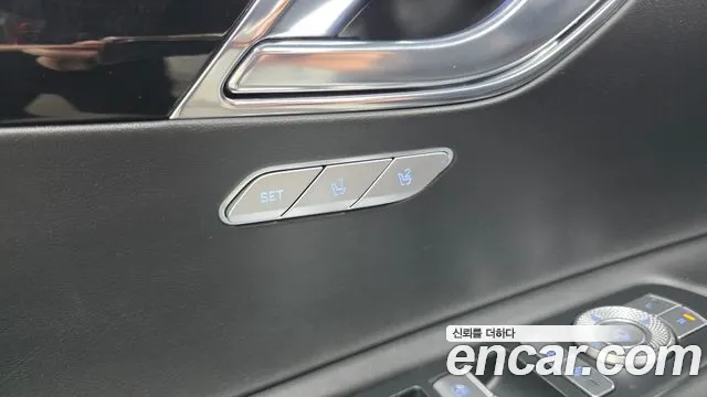 Genesis GV80 — Фото автомобиля 29
