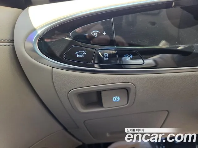 Genesis GV70 — Фото автомобиля 15