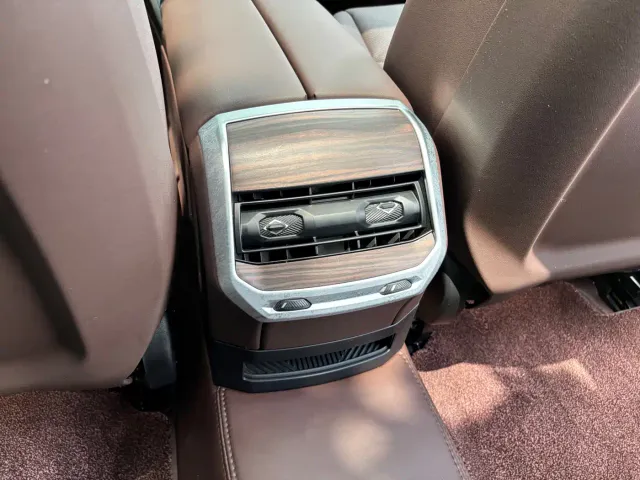 BMW 7 Series — Фото автомобиля 15