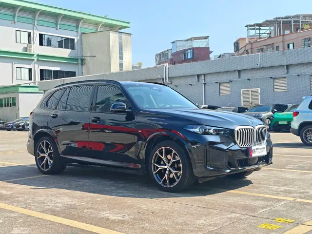 BMW X5 — Фото автомобиля 3