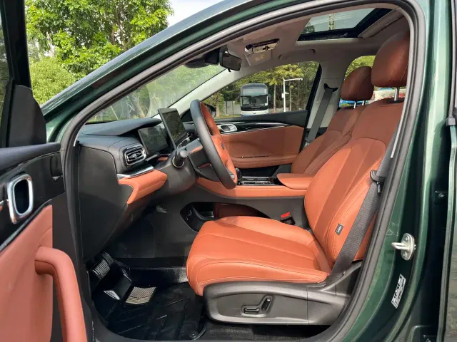 Geely Emgrand — Фото автомобиля 11