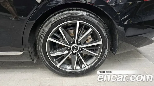 Hyundai Grandeur Новый Grandeur IG — Фото автомобиля 15