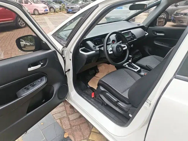 Honda Fit — Фото автомобиля 15