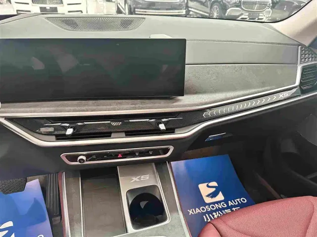 BMW X5 — Фото автомобиля 9