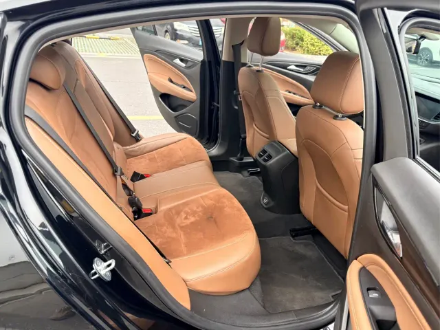 Buick Regal — Фото автомобиля 11