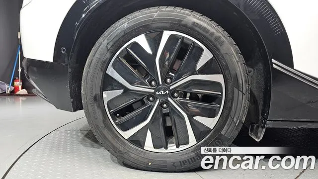 Kia EV6 — Фото автомобиля 5