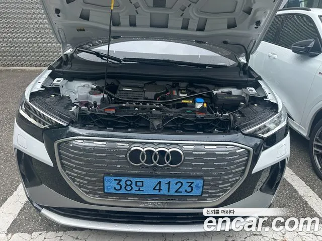 Audi Q4 e-tron F4 — Фото автомобиля 6