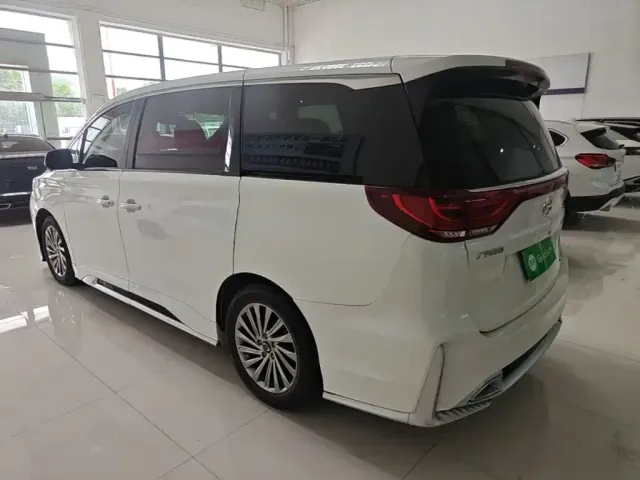 GAC Trumpchi M8 — Фото автомобиля 4