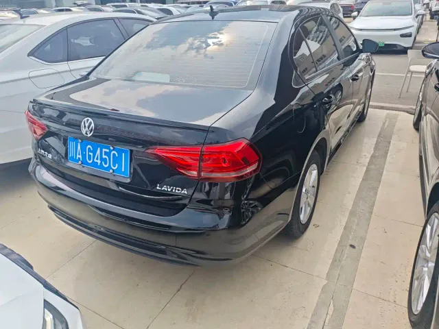 Volkswagen Lavida 2022 1.5L Auto Comfort Edition — Фото автомобиля 13