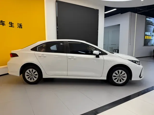 Toyota Corolla — Фото автомобиля 4