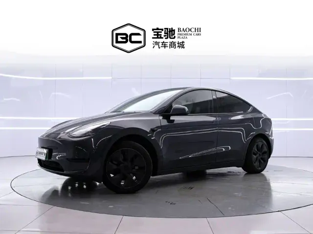 Фотография автомобиля — Tesla Model Y