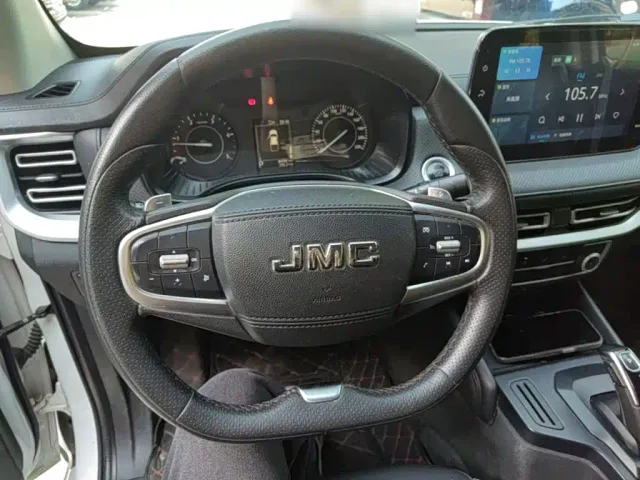 JMC Vigus 7 — Фото автомобиля 10