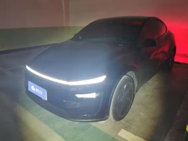 Фотография автомобиля — Tesla Model Y