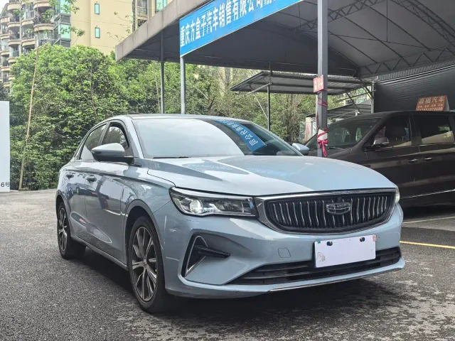 Geely Emgrand — Фото автомобиля 3
