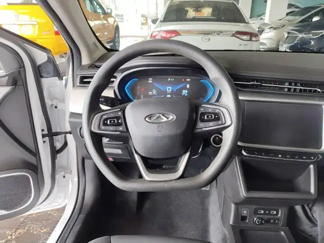 Chery Arrizo e — Фото автомобиля 10