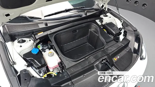 Hyundai Ioniq 6 — Фото автомобиля 9