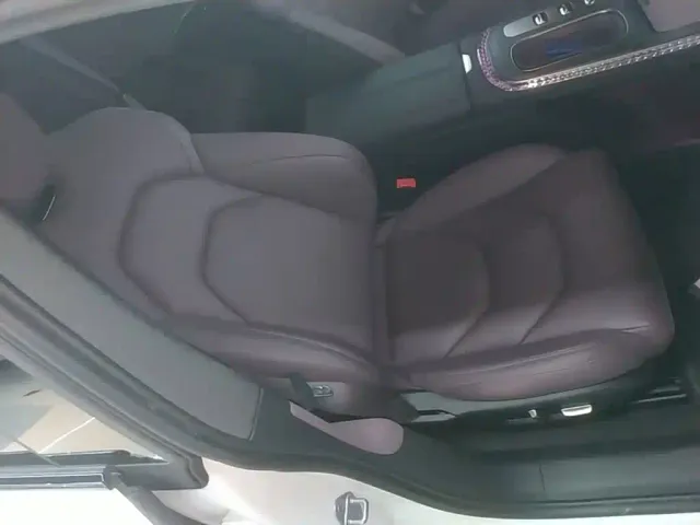 Xiaomi SU7 — Фото автомобиля 24