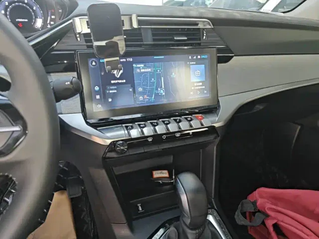 Peugeot 408 — Фото автомобиля 8
