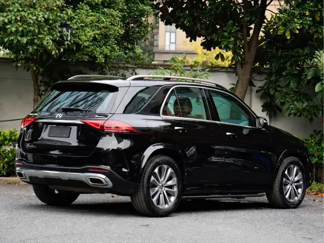 Mercedes-Benz GLE-Class — Фото автомобиля 4