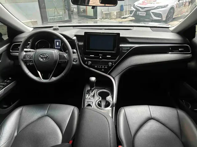 Toyota Camry — Фото автомобиля 15