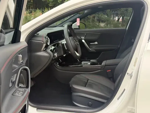 Mercedes-Benz A-Class — Фото автомобиля 4