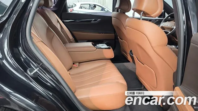 Genesis G80 Бензин 3.5 турбо AWD — Фото автомобиля 12