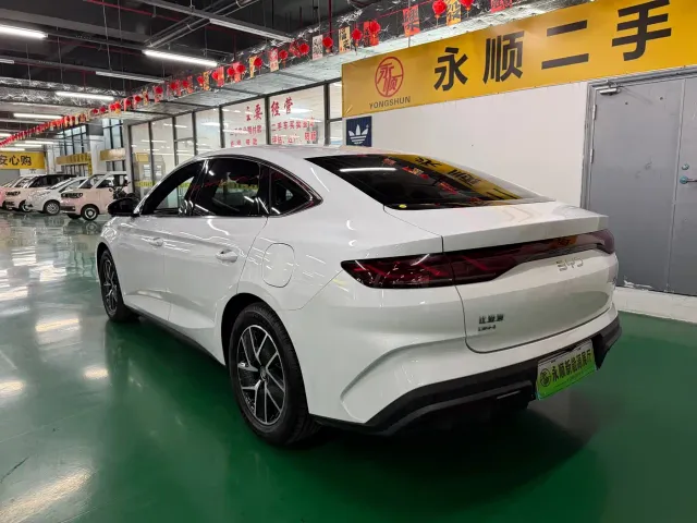 BYD Qin L — Фото автомобиля 7