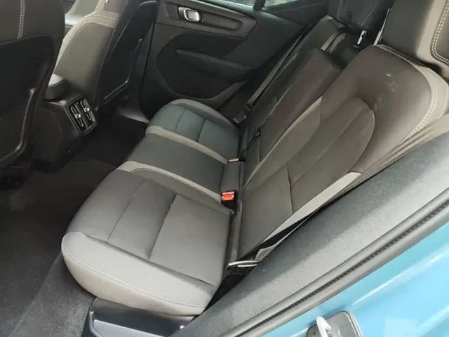 Volvo XC40 — Фото автомобиля 16