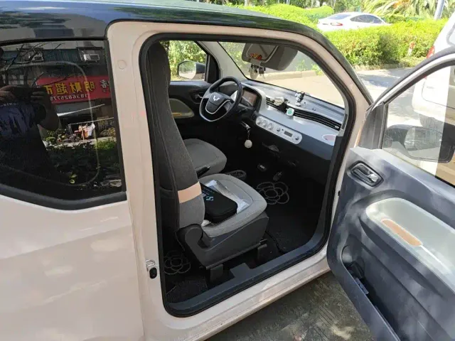 Wuling Hongguang Mini EV — Фото автомобиля 19