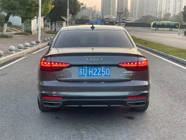 Audi A4L — Фото автомобиля 4