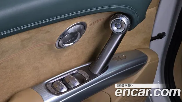 Genesis GV60 — Фото автомобиля 16
