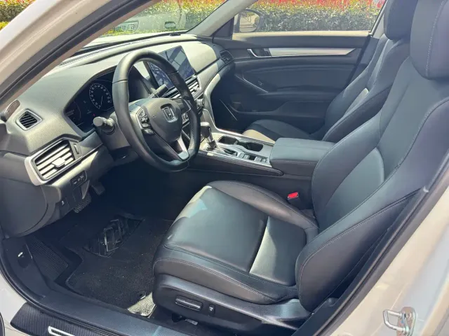 Honda Accord — Фото автомобиля 5