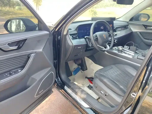 Hongqi HS5 — Фото автомобиля 11
