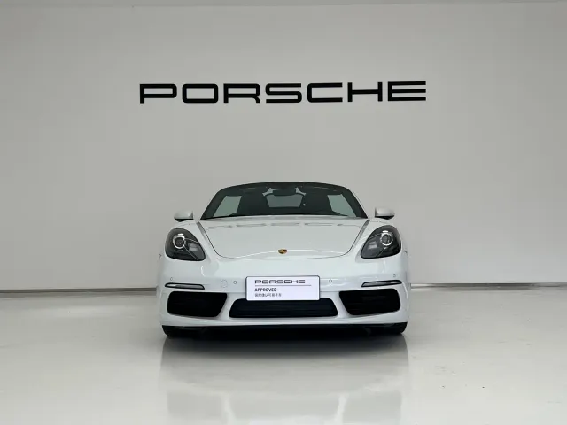 Porsche 718 — Фото автомобиля 3