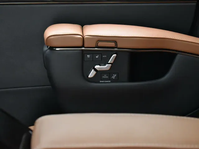 Toyota Alphard — Фото автомобиля 22