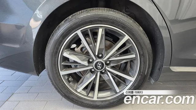 Hyundai Grandeur Grandeur (New) — Фото автомобиля 5